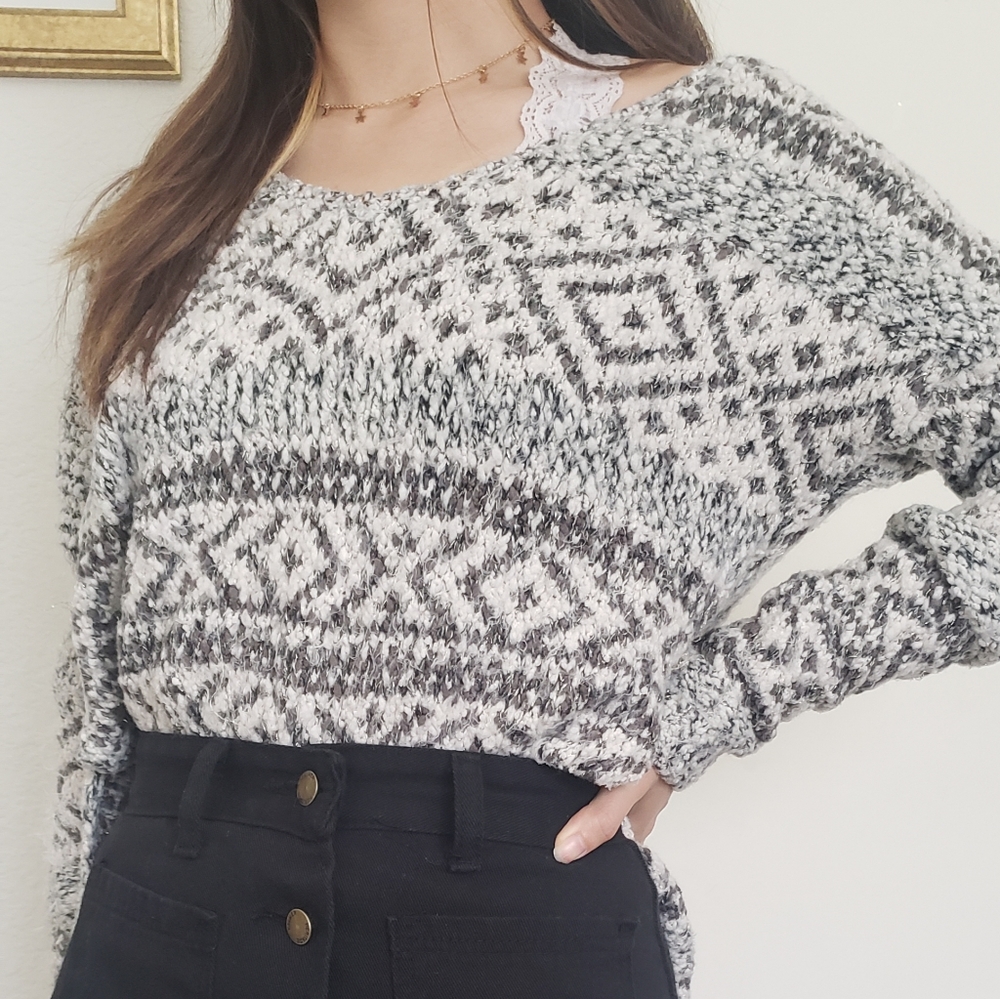 abercrombie & fitch cozy tribal gray white sweater